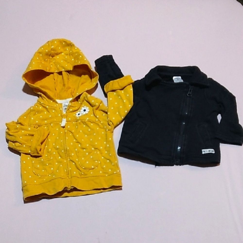 Carters 9 Months Girls Set Of 2 Zip Up Jackets